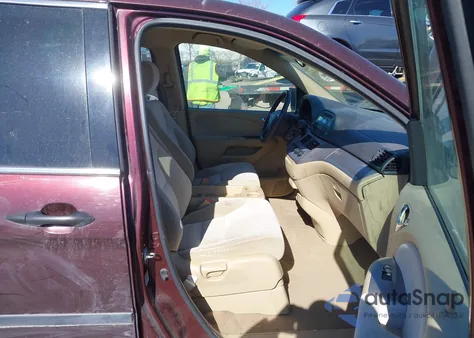 2009 Honda Odyssey Lx z USA, uszkodzony, nr VIN 5FNRL38229B039533